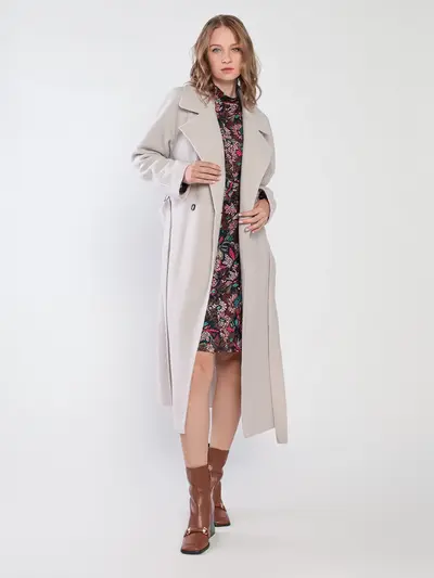 Пальто двубортное бежевого цвета из шерсти